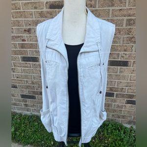 CJ Banks Vest WMNS 2X‎